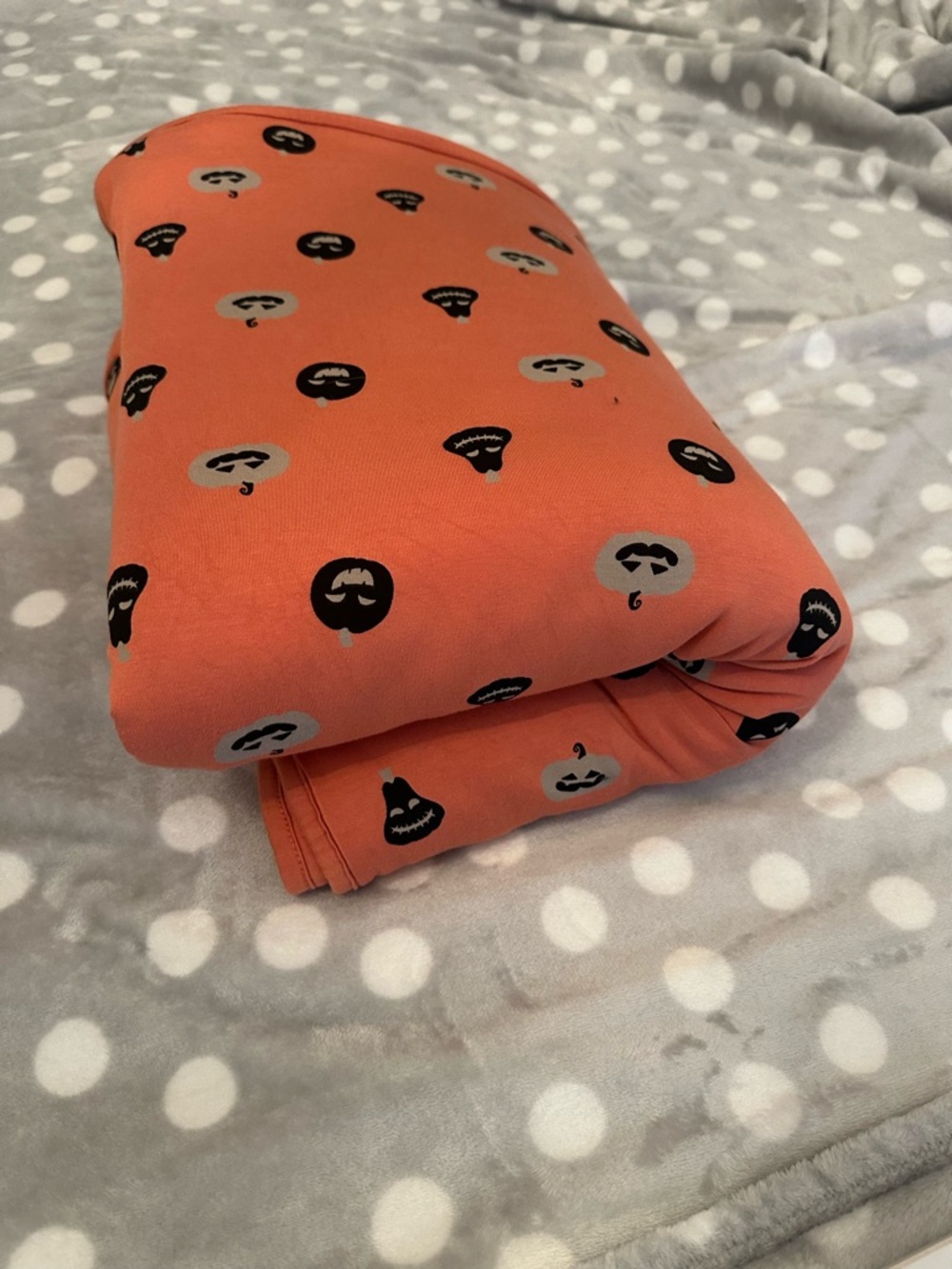 Kyte BABY Orange Pumpkin Print blanket